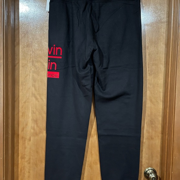 Calvin Klein Set - Picture 7 of 8